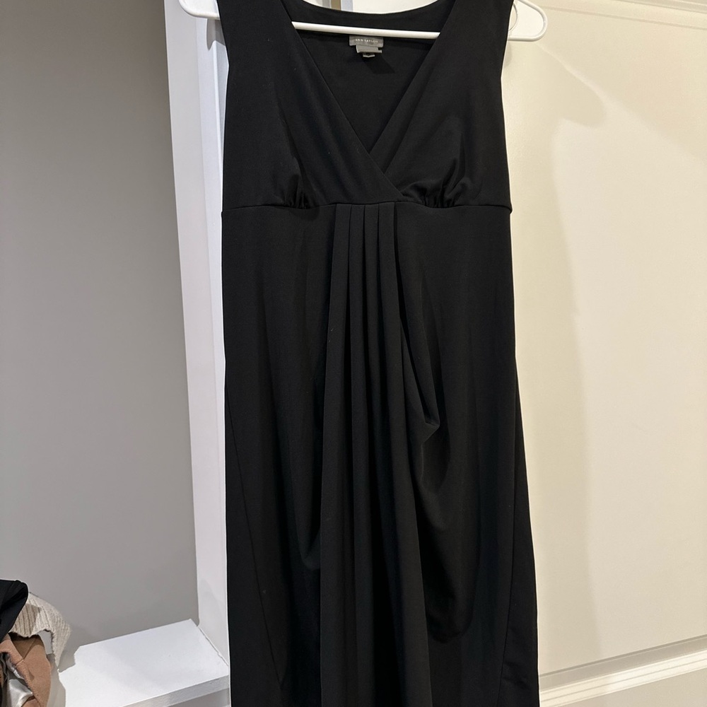 Ann Taylor Black Sleeveless Party Dress